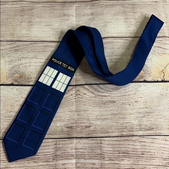 Doctor Who Police Box Necktie - Picture 2 of 5